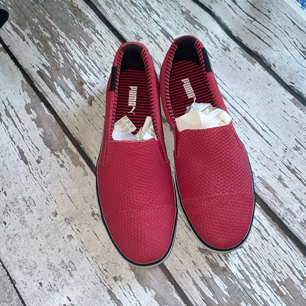 NEW!  Puma Women's Red Leather Vulc Slip-On Casual Sneakers/Flats - Sz 8